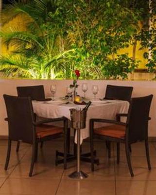 фото отеля Raysons Regency Hotel