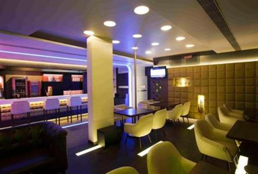 фото отеля Raysons Regency Hotel