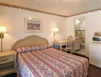 фото отеля Super 8 Motel - Myrtle Beach Ocean Blvd.