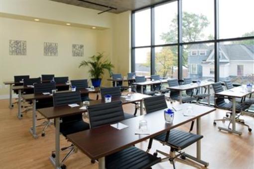 фото отеля Hotel Indigo Skyview Rahway