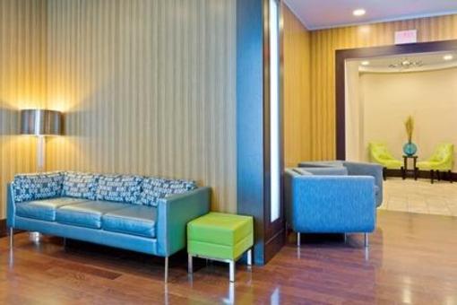 фото отеля Hotel Indigo Skyview Rahway