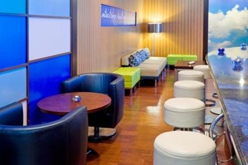 фото отеля Hotel Indigo Skyview Rahway