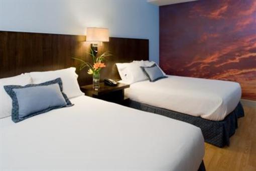 фото отеля Hotel Indigo Skyview Rahway