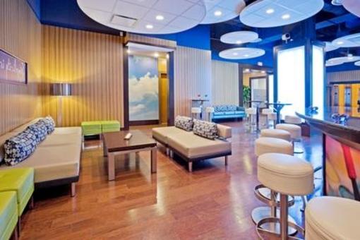 фото отеля Hotel Indigo Skyview Rahway