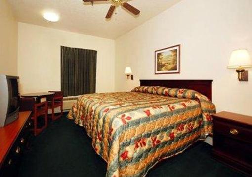 фото отеля Econo Lodge Inn & Suites Granite City