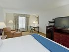 фото отеля Holiday Inn Express Lordstown Newton Falls Warren
