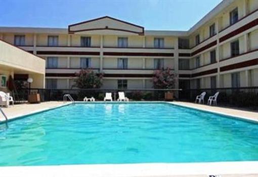 фото отеля Econo Lodge Inn & Suites Chattanooga East Ridge