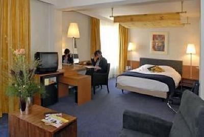 фото отеля Golden Tulip Arnhem Velp