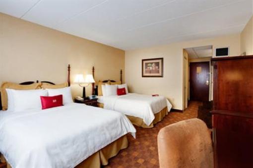 фото отеля Crowne Plaza Southbury