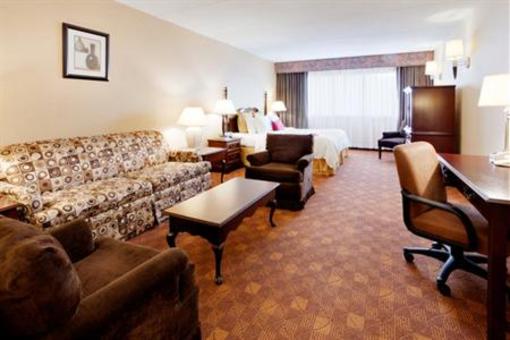 фото отеля Crowne Plaza Southbury
