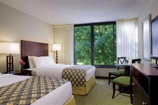 фото отеля Holiday Inn SunSpree Resort Bar Harbor