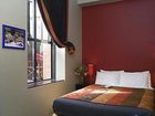 фото отеля Hotel Off The Square