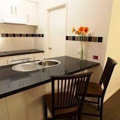 фото отеля Regal Apartments Perth