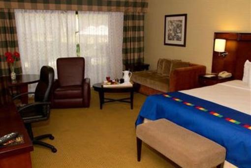 фото отеля Park Inn by Radisson Fresno