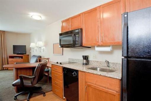 фото отеля Candlewood Suites Colonial Heights