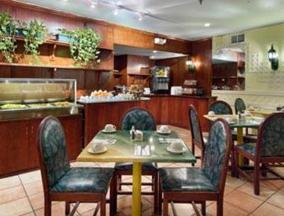 фото отеля Days Inn Miami Beach Oceanside