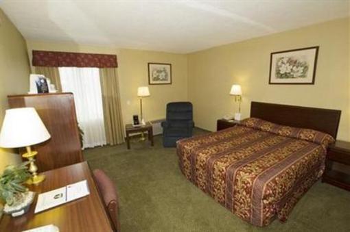 фото отеля BEST WESTERN The Garden Executive Hotel