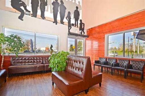 фото отеля BEST WESTERN The Garden Executive Hotel
