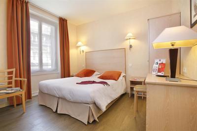 фото отеля Hotel Du Louvre Saint-Malo