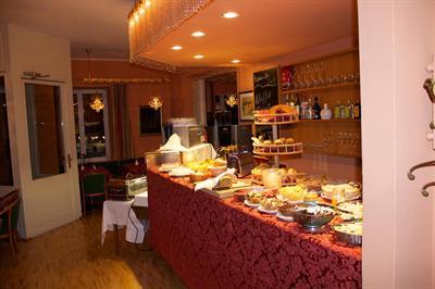фото отеля Vier Jahreszeiten Hotel