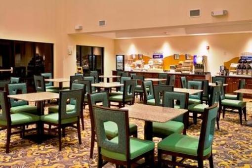 фото отеля Holiday Inn Express Hotel & Suites Orlando-Ocoee East