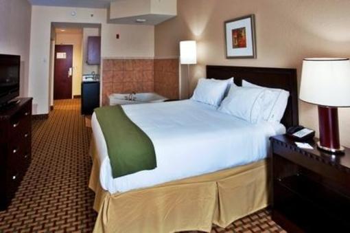 фото отеля Holiday Inn Express Hotel & Suites Orlando-Ocoee East