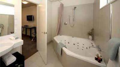 фото отеля Salerno Motel Apartments