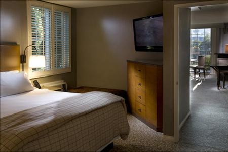 фото отеля Le Parc Suites Hotel