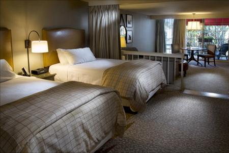 фото отеля Le Parc Suites Hotel