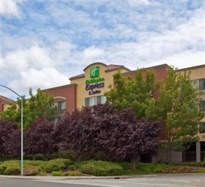 фото отеля Holiday Inn Express Hotel & Suites Belmont (California)
