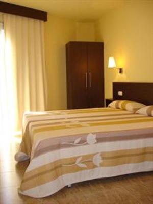 фото отеля Hostal Sant Sadurni d'Anoia