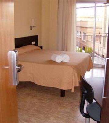 фото отеля Hostal Sant Sadurni d'Anoia
