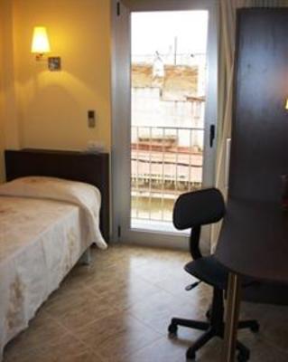 фото отеля Hostal Sant Sadurni d'Anoia