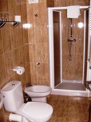 фото отеля Hostal Sant Sadurni d'Anoia