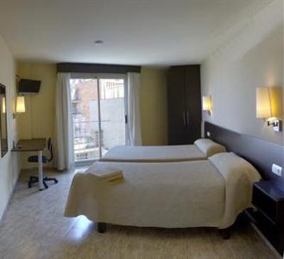 фото отеля Hostal Sant Sadurni d'Anoia