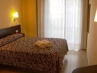 фото отеля Hostal Sant Sadurni d'Anoia
