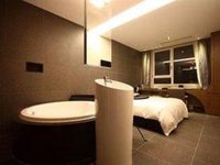 Hotel The Designers Hongdae