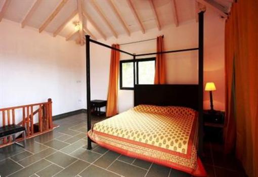 фото отеля Annex Little Siolim Hotel