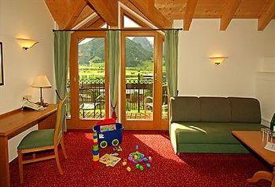 фото отеля Hotel Babymio Kirchdorf in Tirol