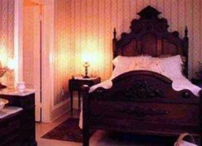 фото отеля Corner George Inn Bed & Breakfast