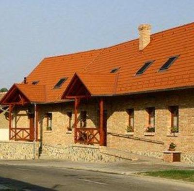 фото отеля Wekler Csaladi Pinceszet Es Vendeghaz
