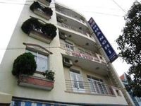 Nha Uyen Hotel