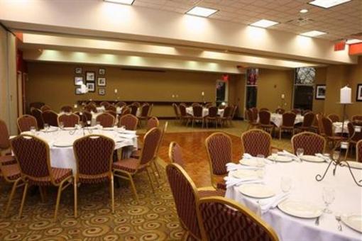 фото отеля Hampton Inn & Suites Staten Island