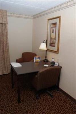 фото отеля Hampton Inn & Suites Staten Island