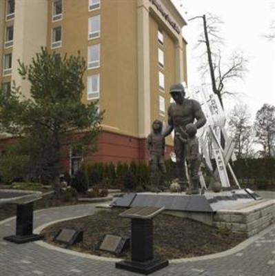 фото отеля Hampton Inn & Suites Staten Island