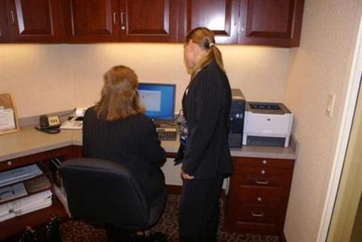 фото отеля Hampton Inn & Suites Staten Island