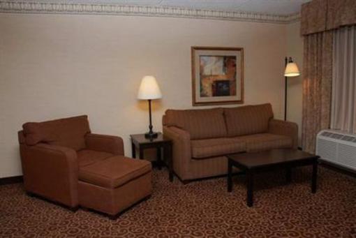 фото отеля Hampton Inn & Suites Staten Island