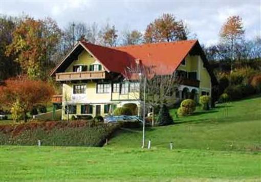 фото отеля Pension Thermenland