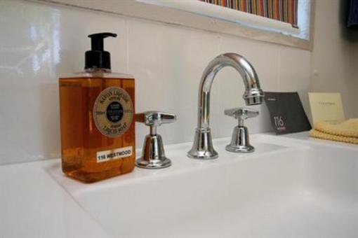 фото отеля Bridport Accommodation