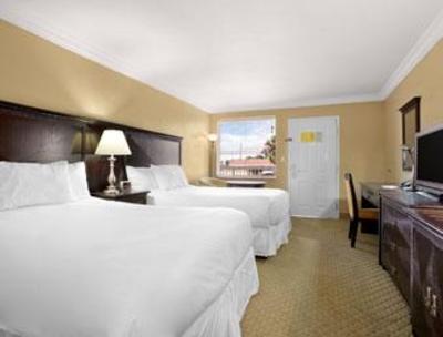 фото отеля Ramada Hotel Lake Placid